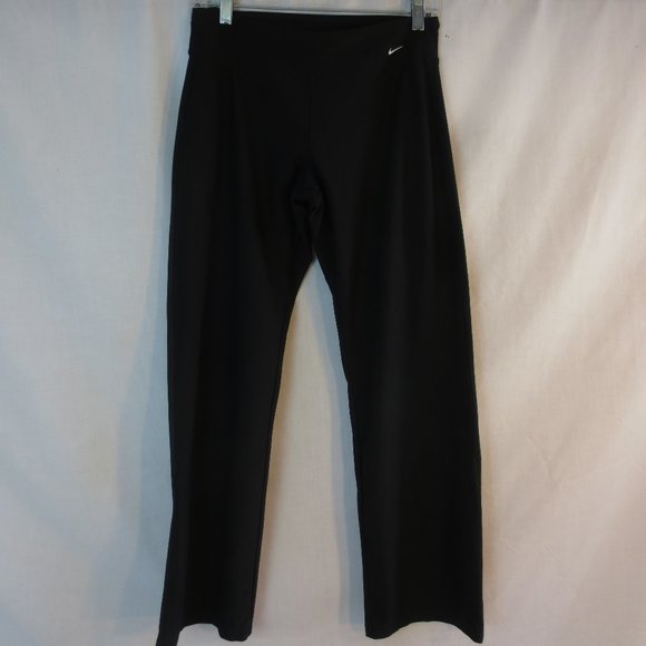 Nike Black Wide Leg Super Stretch Yoga Pants Dri Fit Comfy Size Small Short - Picture 1 of 9
